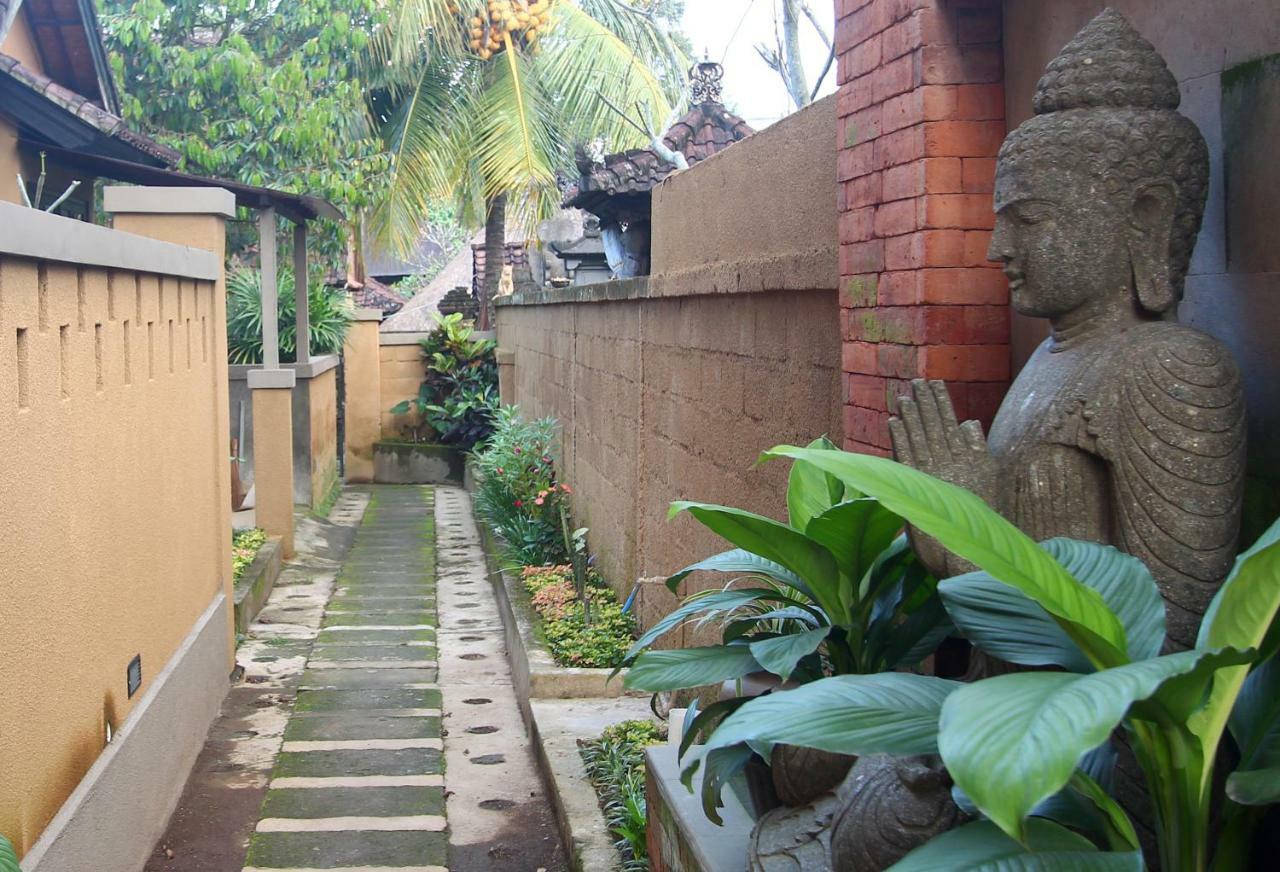 Utu Homestay ウブド エクステリア 写真